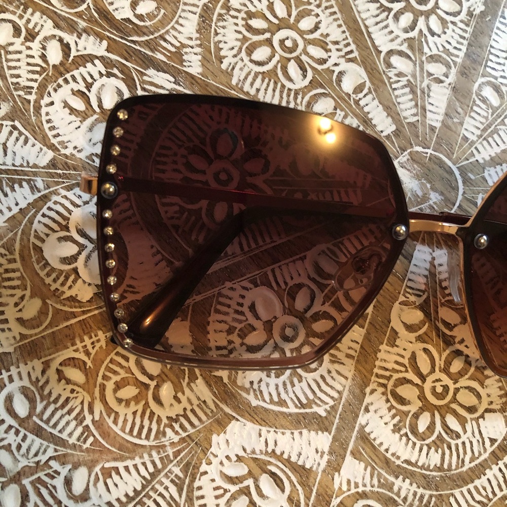 Brand New Brown & Gold Classy Bling Sunglasses - Picture 4 of 8